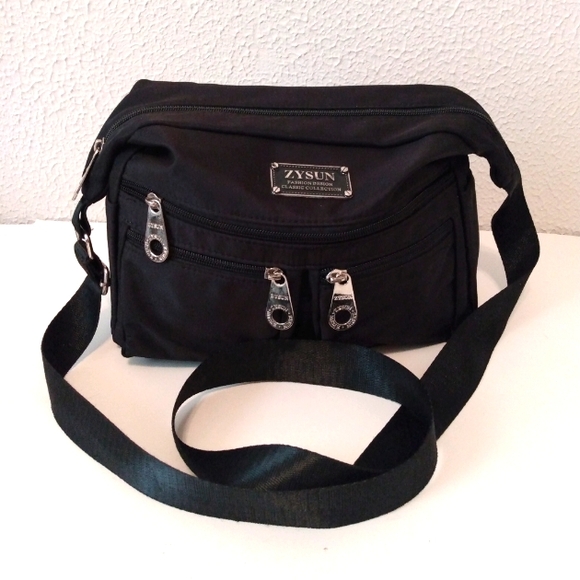 Zysun Fashion Design Collection Black Nylon Silver Zip Messenger Shoulderbag - Picture 1 of 16